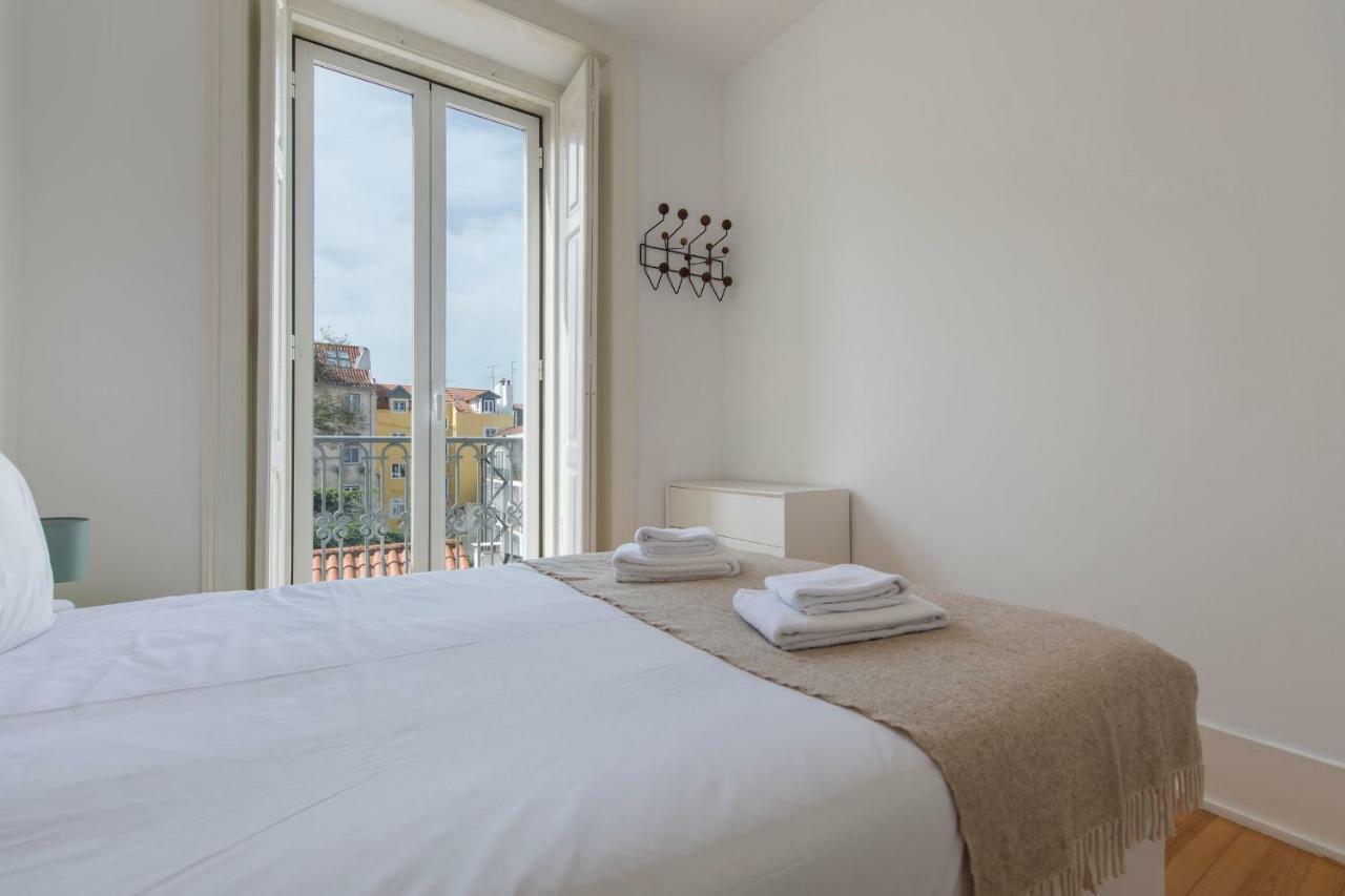 LovelyStay - Sunny Santa Catarina I Lisbon Bagian luar foto