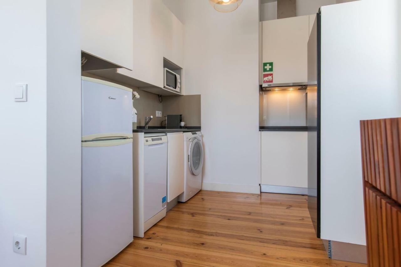 LovelyStay - Sunny Santa Catarina I Lisbon Bagian luar foto